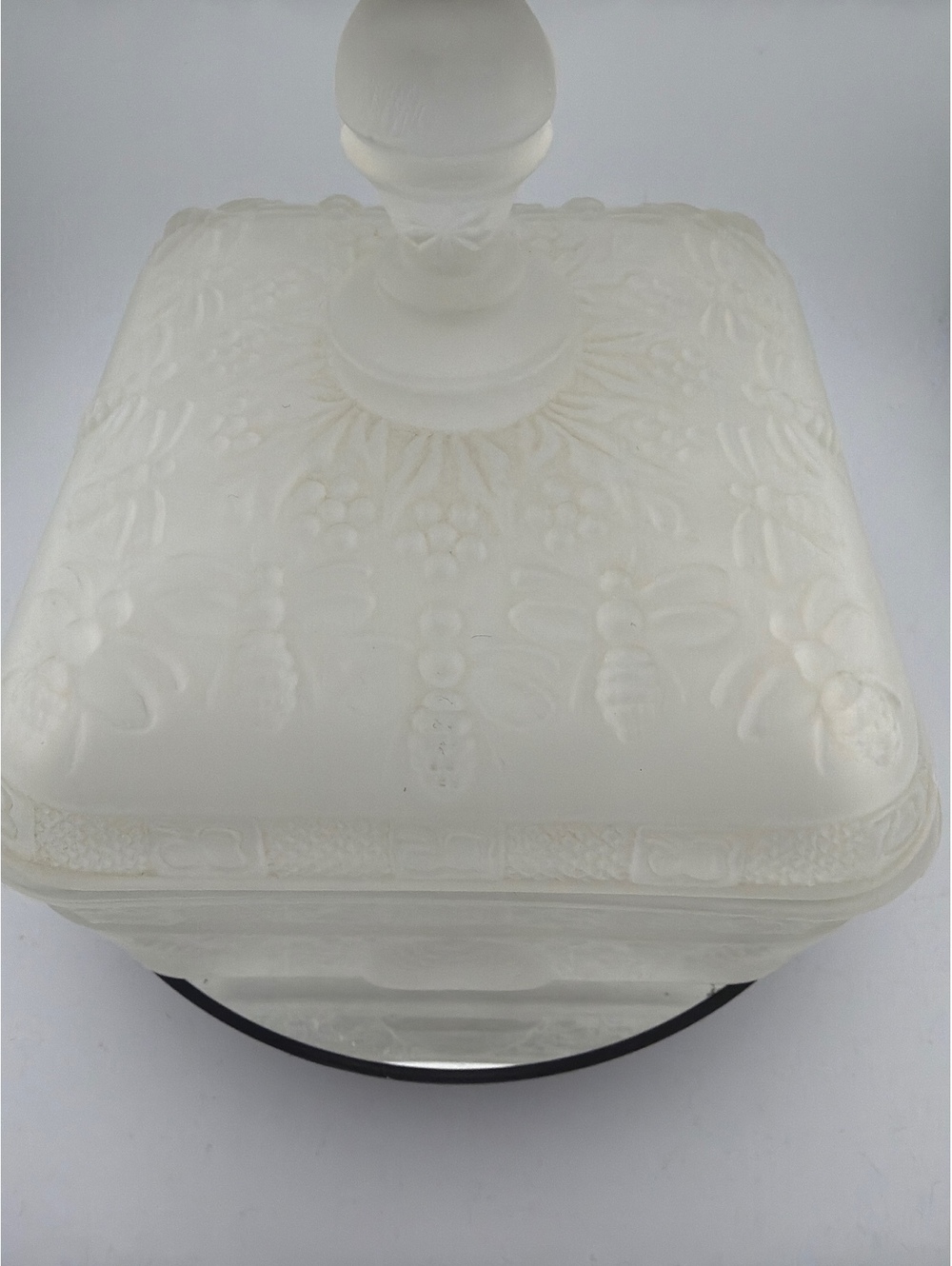 Indiana Glass Tiara Clear Frosted Beehive Covered Candy Dish
